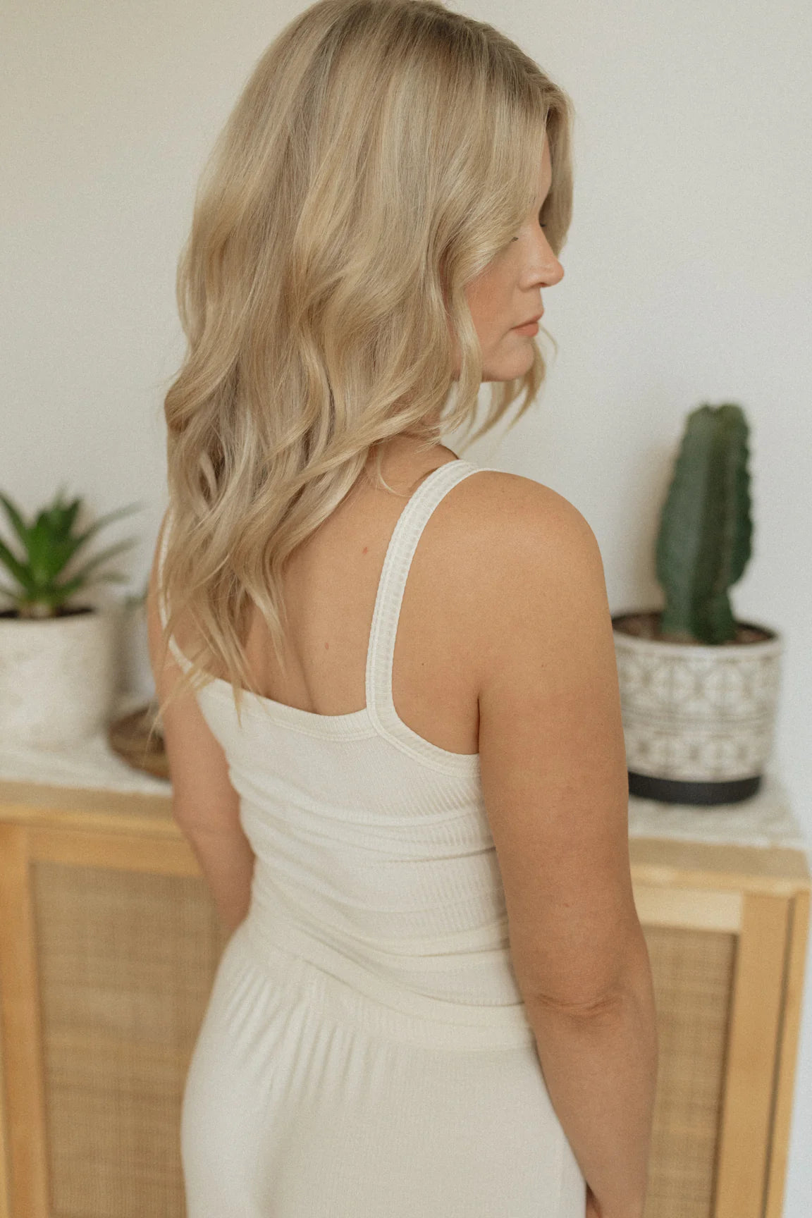 Jax & Lennon Ladies Ribbed Scoop Neck Tank || Vanilla