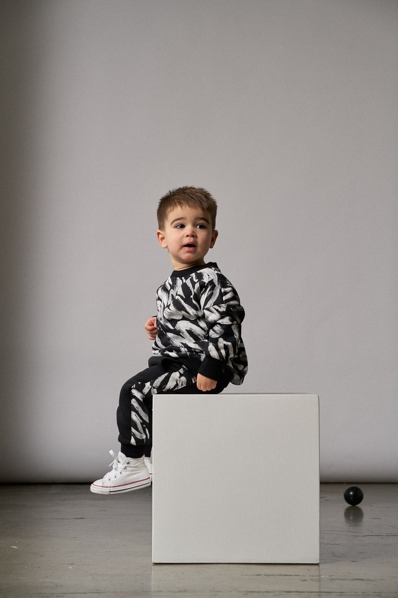 Little Bipsy Brush Stroke Pullover