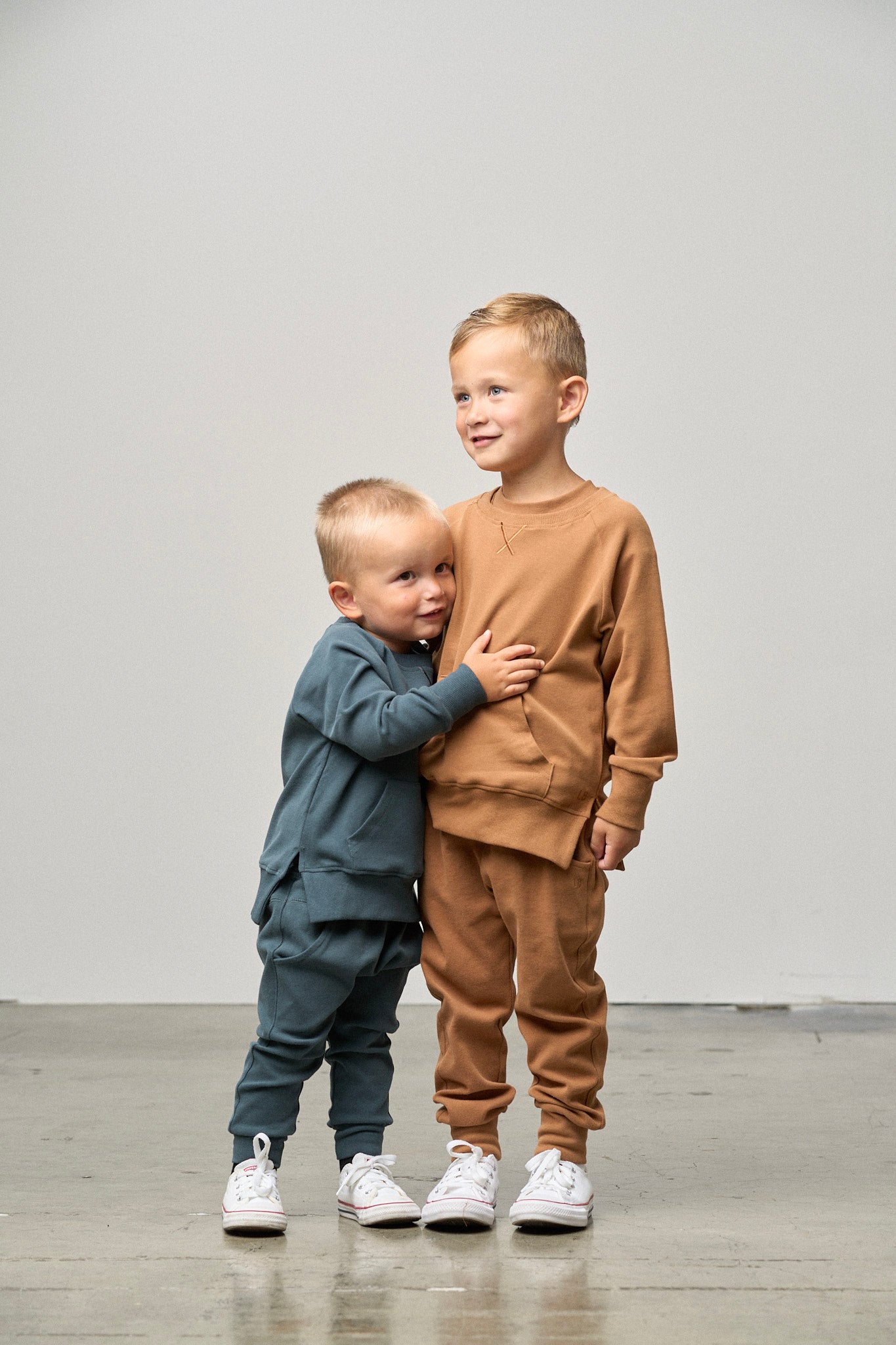 Little Bipsy Pocket Pullover || Chestnut