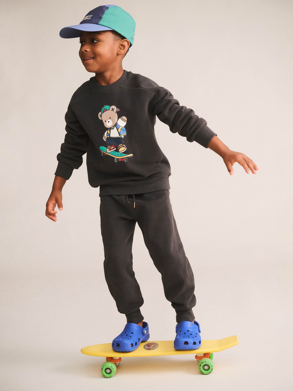 Hux Skater Sweatshirt