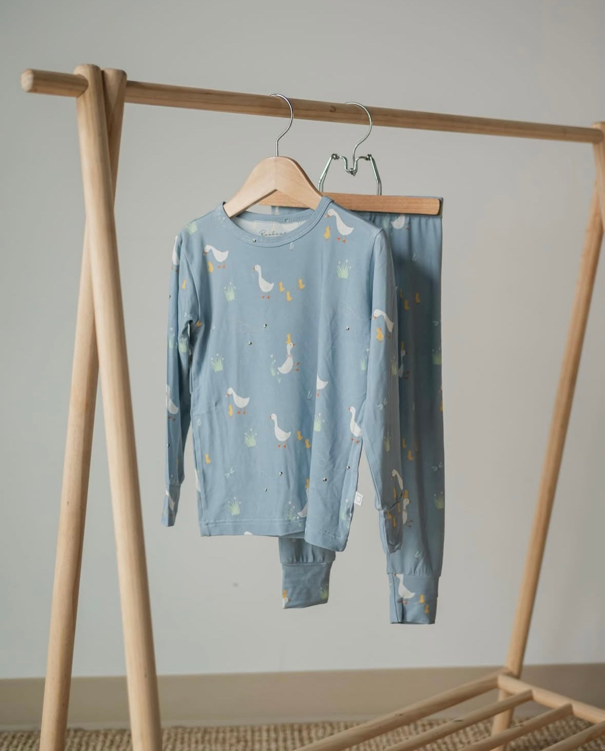 Roobear Little Hatchling Bamboo Two-Piece Pajamas || Blue Piegeon