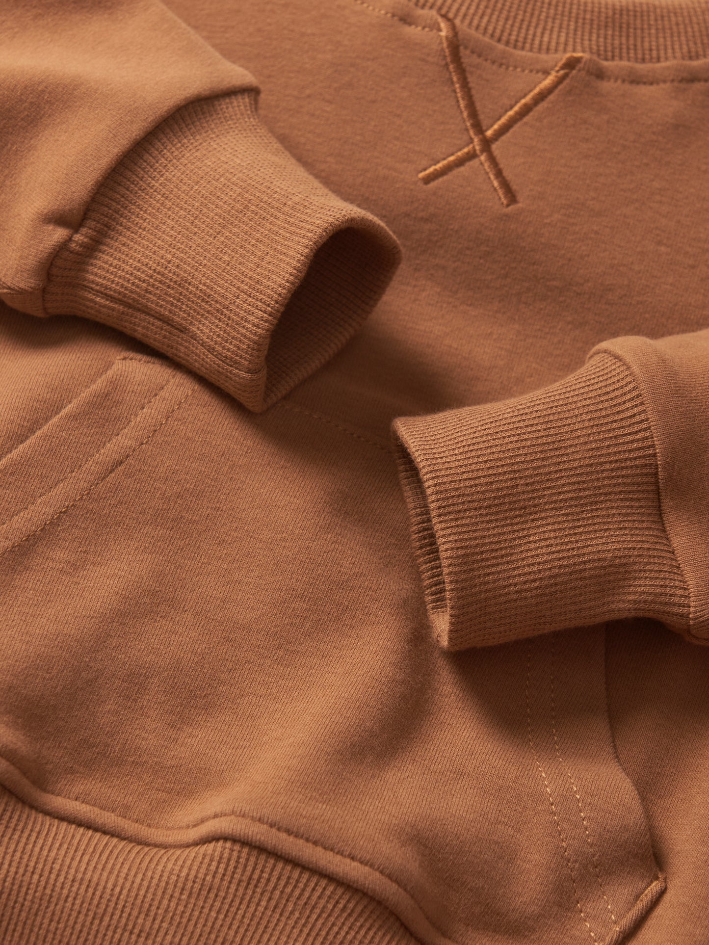 Little Bipsy Pocket Pullover || Chestnut