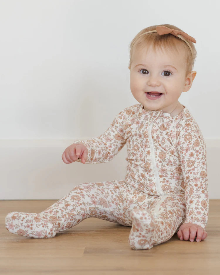 Quincy Mae Bamboo Zip Footie || Bloom