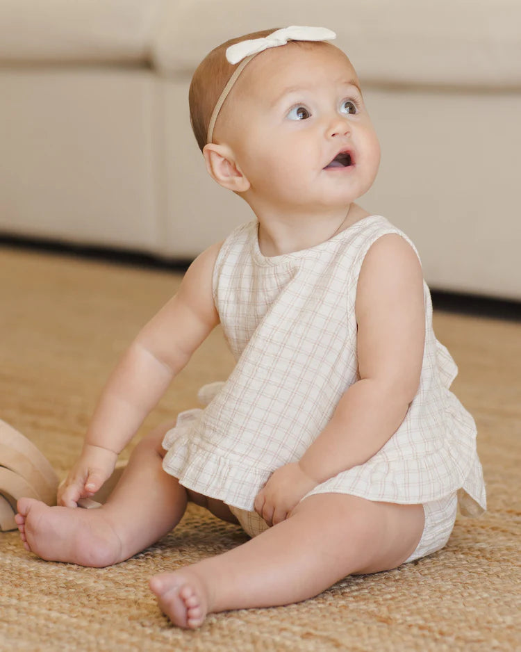 Quincy Mae Ruffled Tulip Top + Bloomer Set || Oat Check