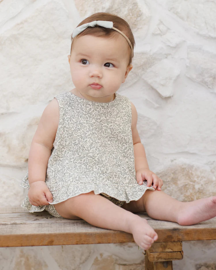 Quincy Mae Ruffled Tulip Top + Bloomer Set || Garden Green