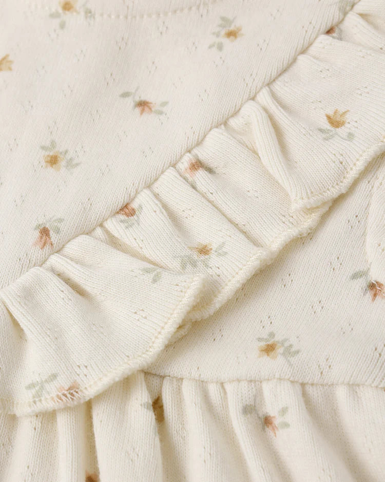 Quincy Mae Sleeveless Ruffle V Dress || Petit Fleur
