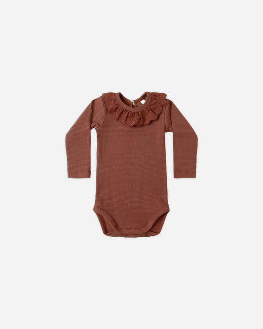 Quincy Mae Ruffle Collar Bodysuit || Cranberry