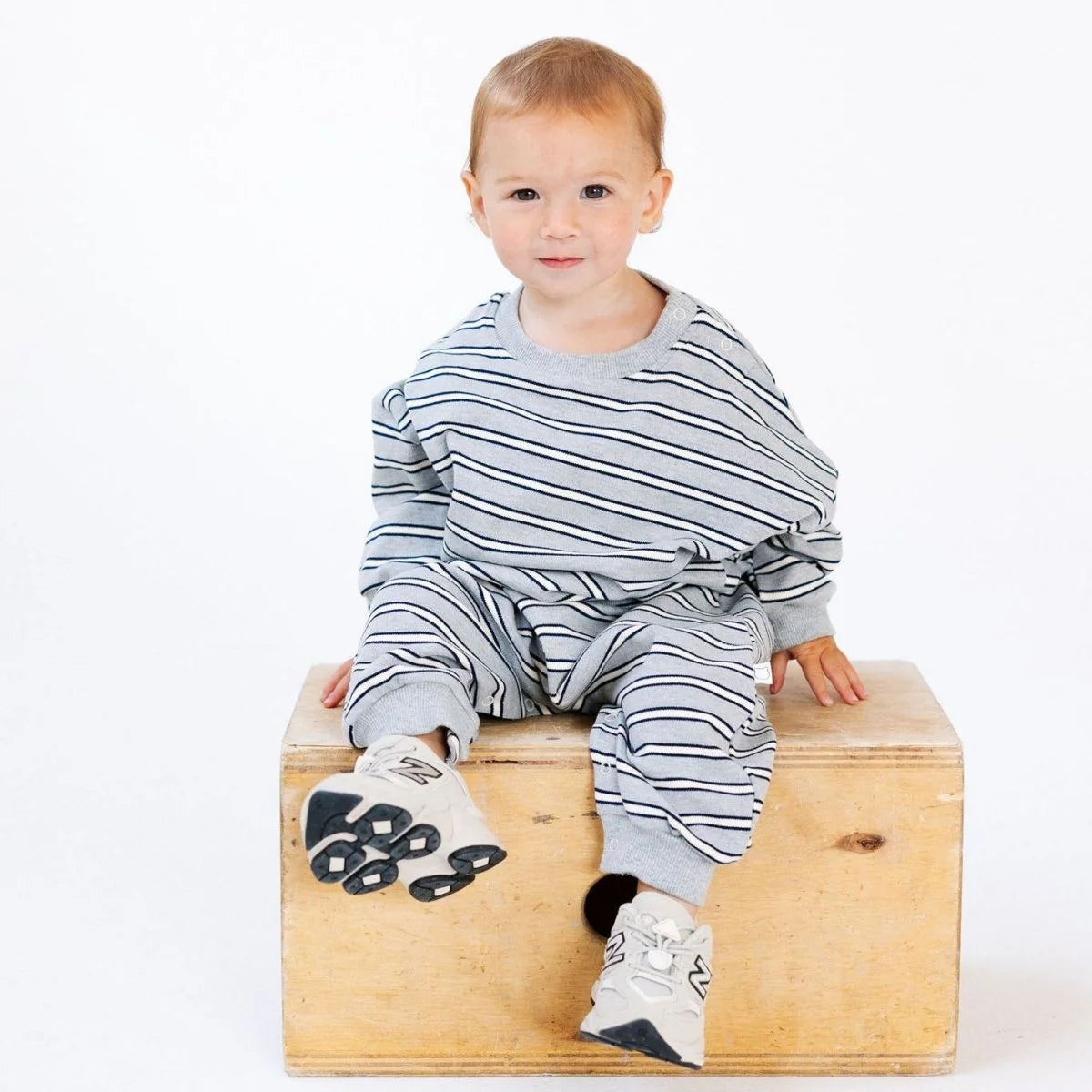 Roobear Striped Long Sleeve Romper || Grey Stripes