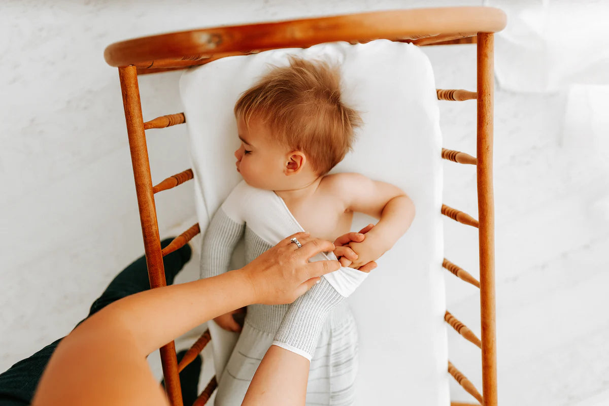 Swaddelini Arms Out Sleep Sack || Grey
