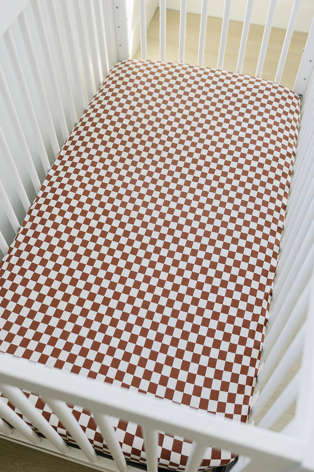 Mebie Baby Bamboo Ribbed Stretch Crib Sheet || Rust Checkered