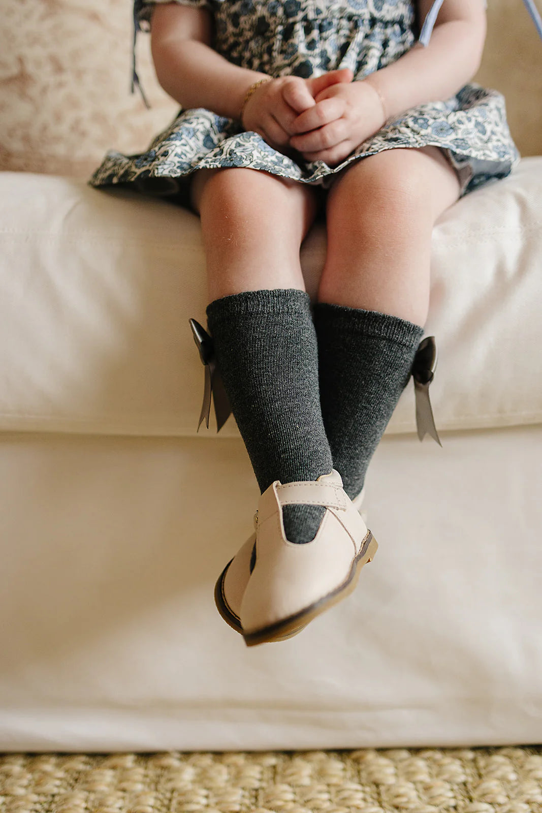 Mebie Baby High Rise Bow Socks || White