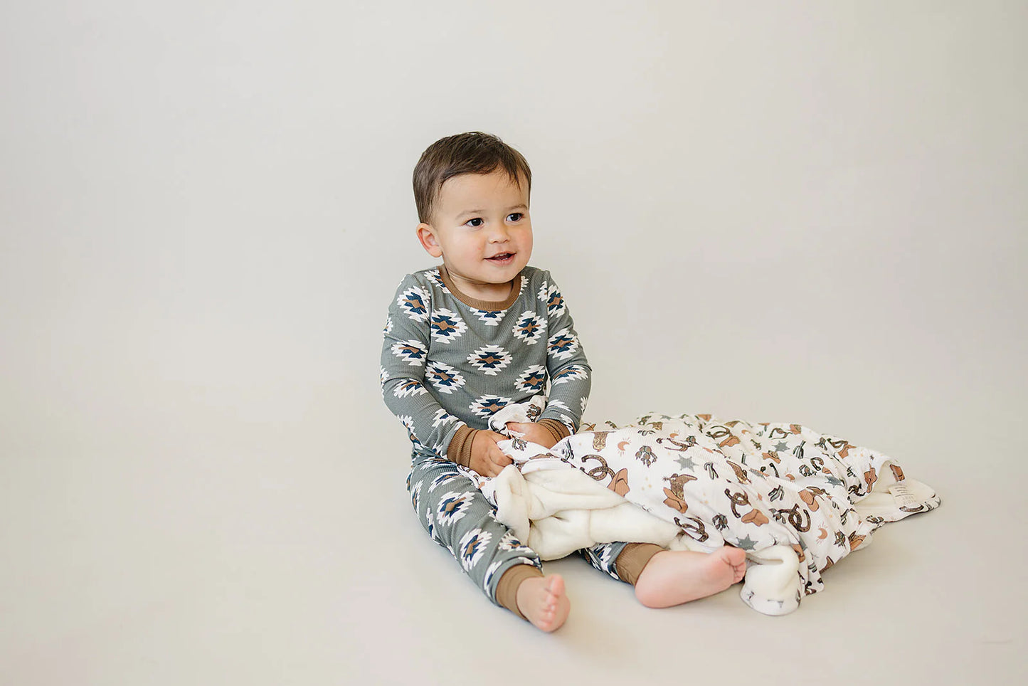 Mebie Baby Bamboo Fleece Quilt || Outlaw Cowboy