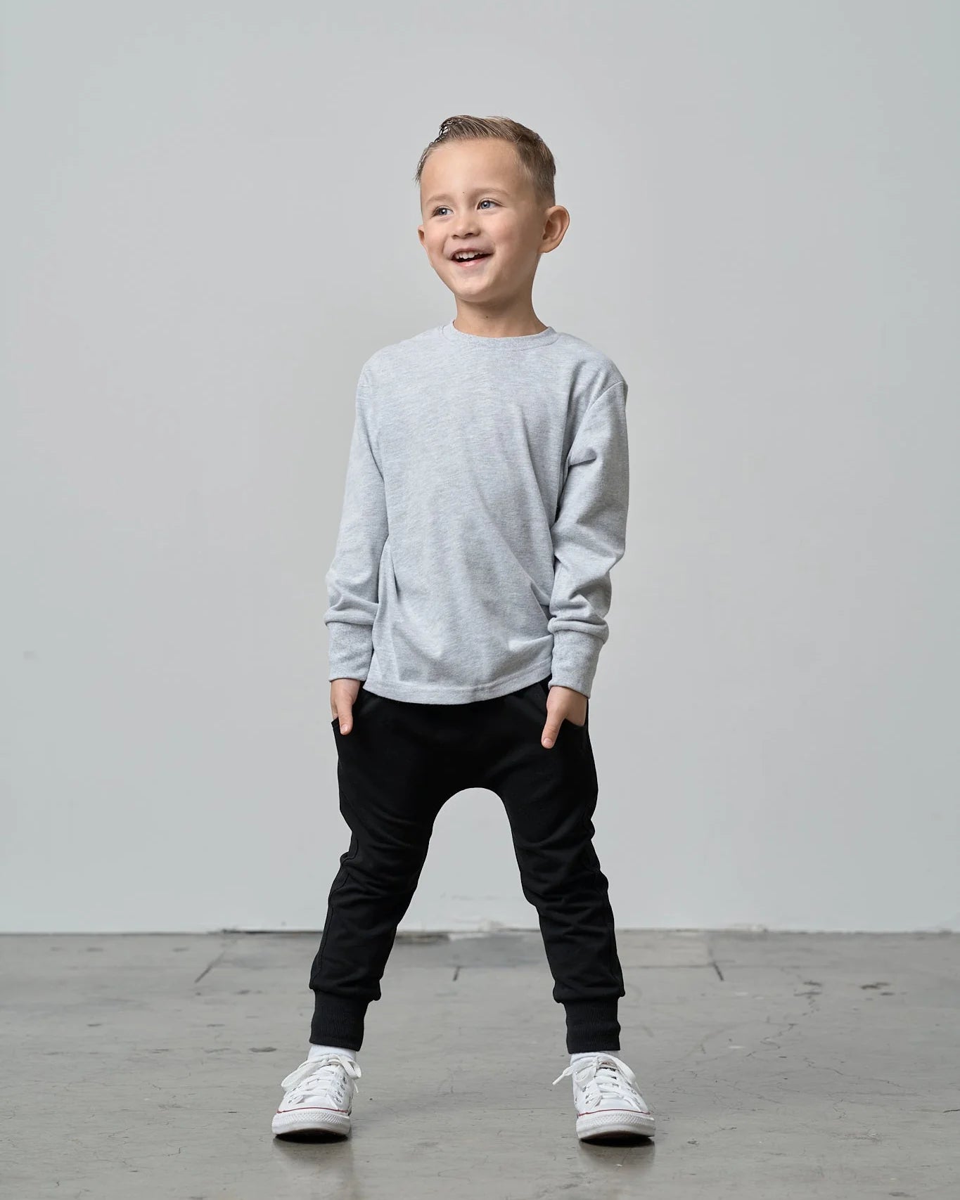 Little Bipsy Long Sleeve Elevated Tee || Light Heather Grey