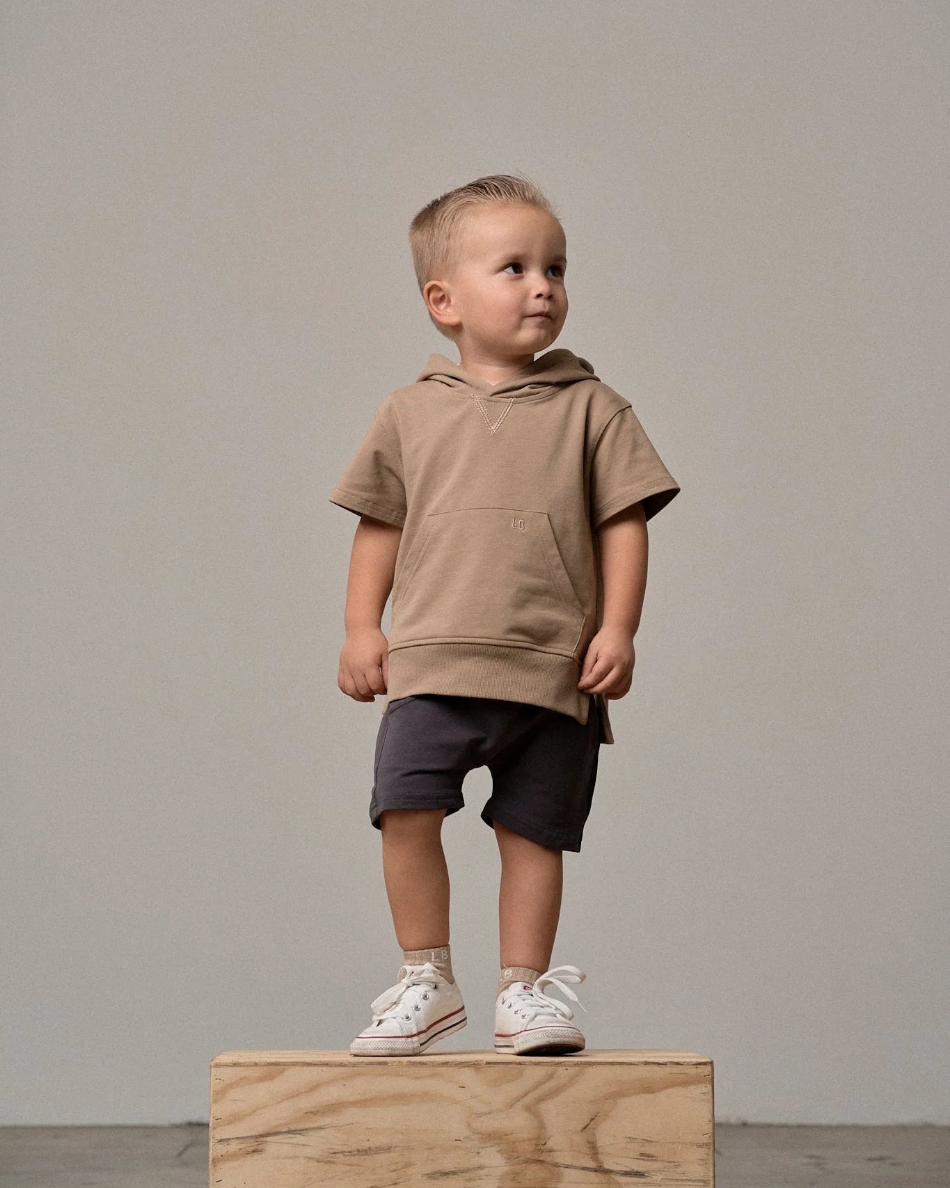 Little Bipsy Short Sleeve Hoodie || Driftwood
