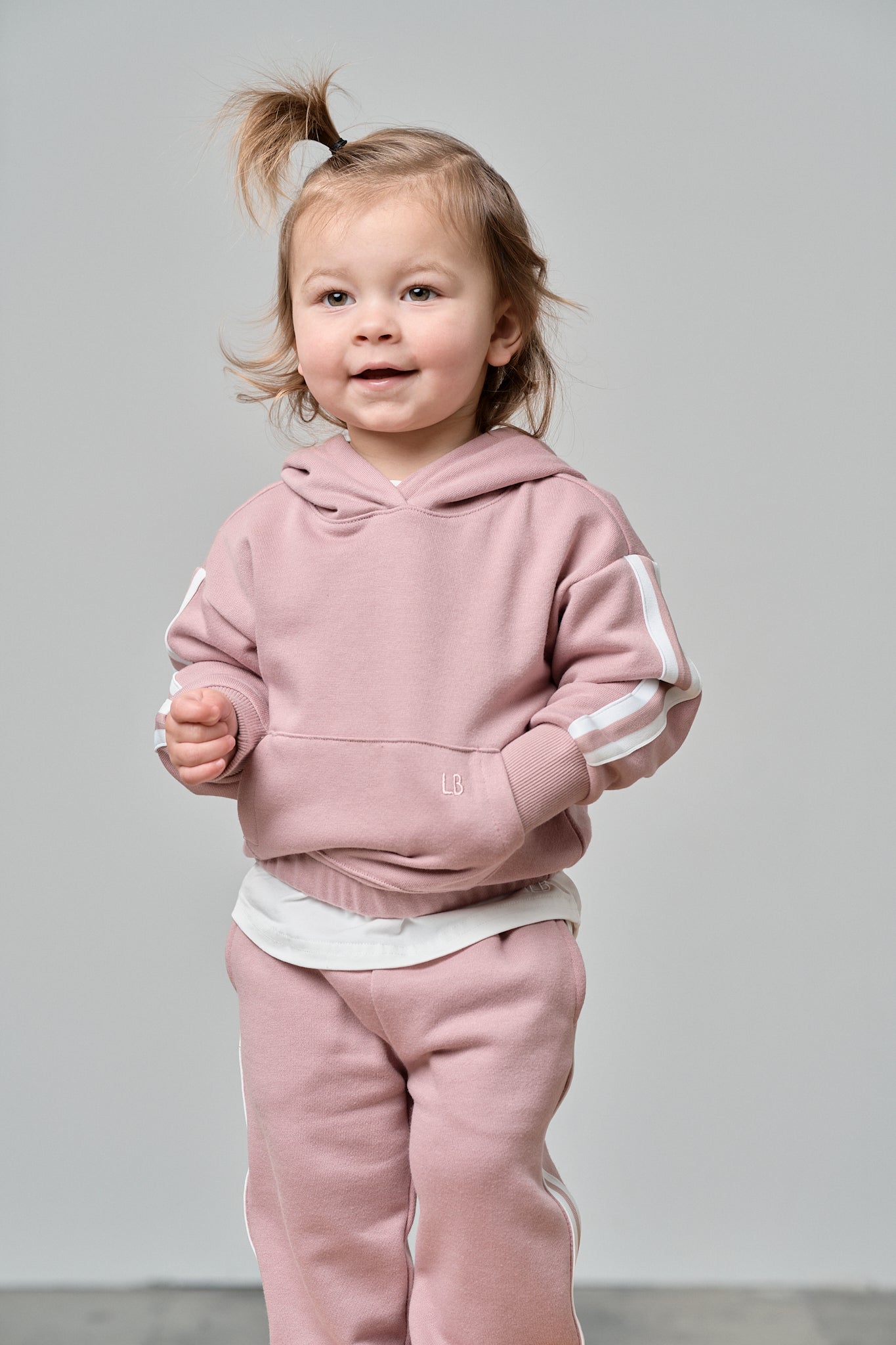 Little Bipsy Side Trim Cropped Hoodie || Rosewood