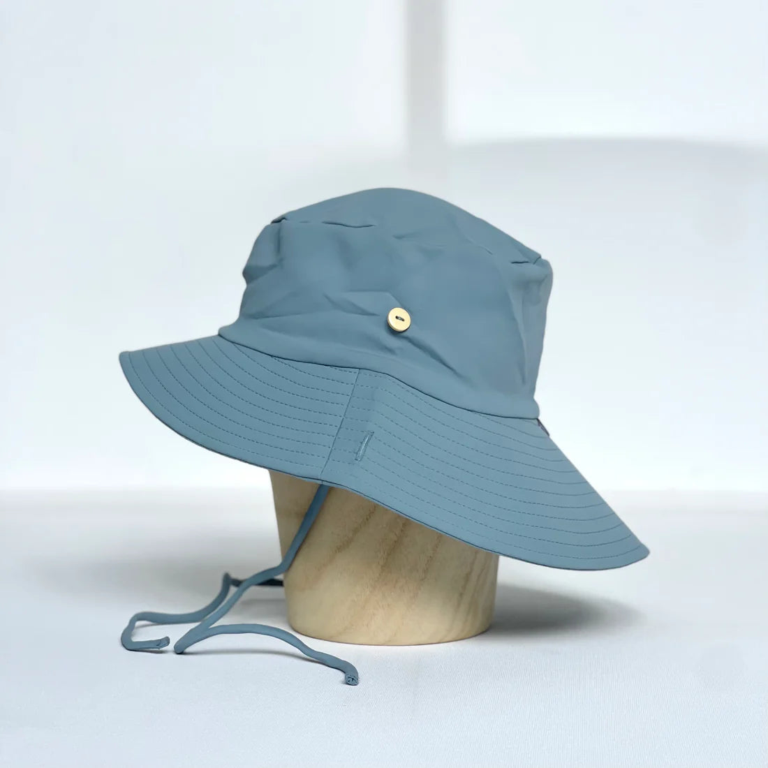 fini. The Label Sailor Swim Hat || Heaven