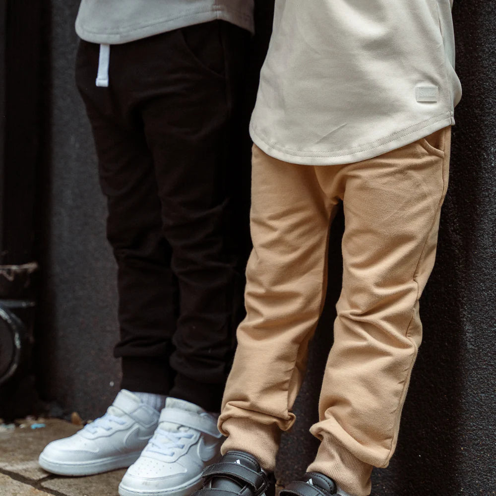 SWIZZ Foundation Jogger || Black