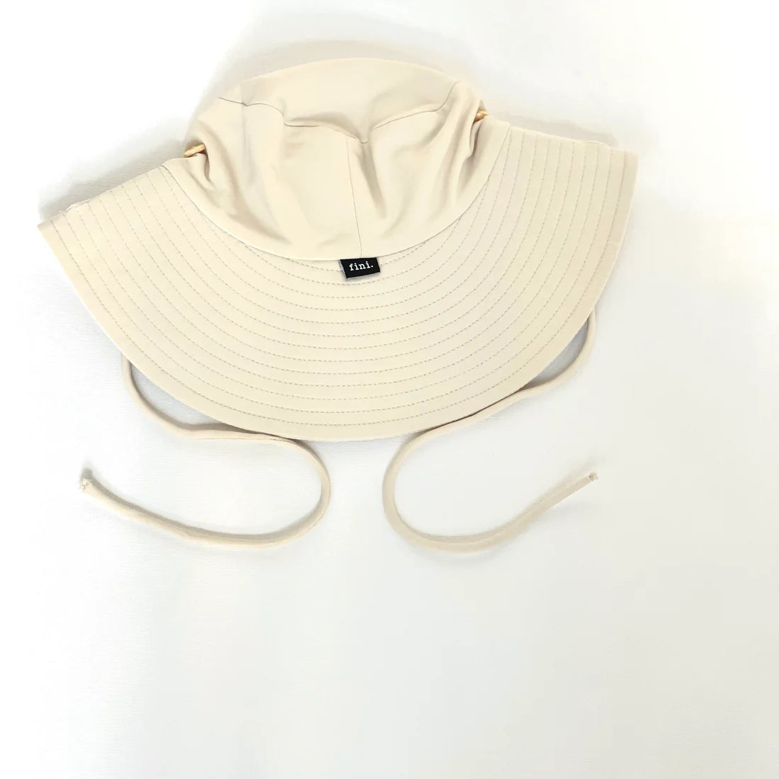 fini. The Label Sailor Swim Hat || Cream