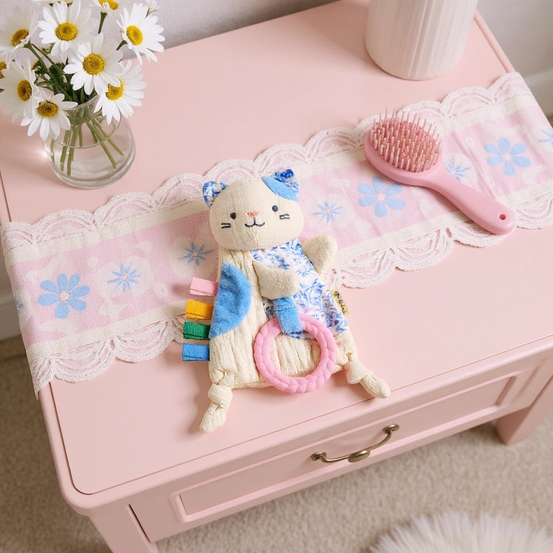 Itzy Ritzy Bitzy Crinkle Senosry Toy with Teether || Kitty