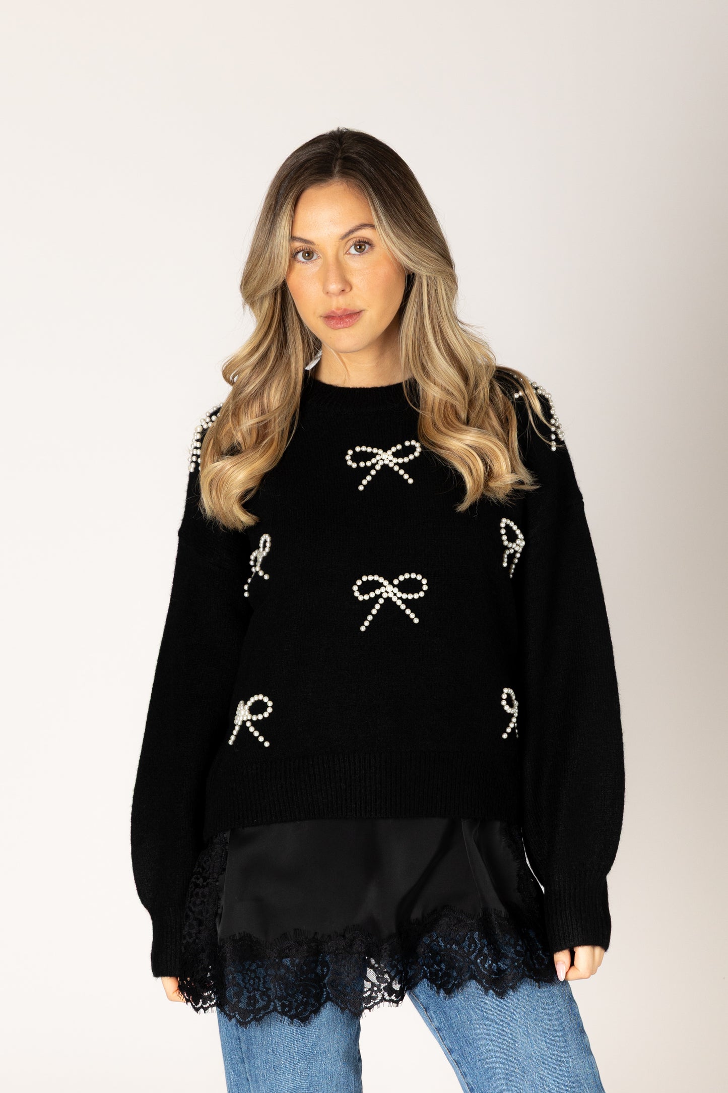 LYLA + LUXE Novelty Pearl Bow Sweater || Black