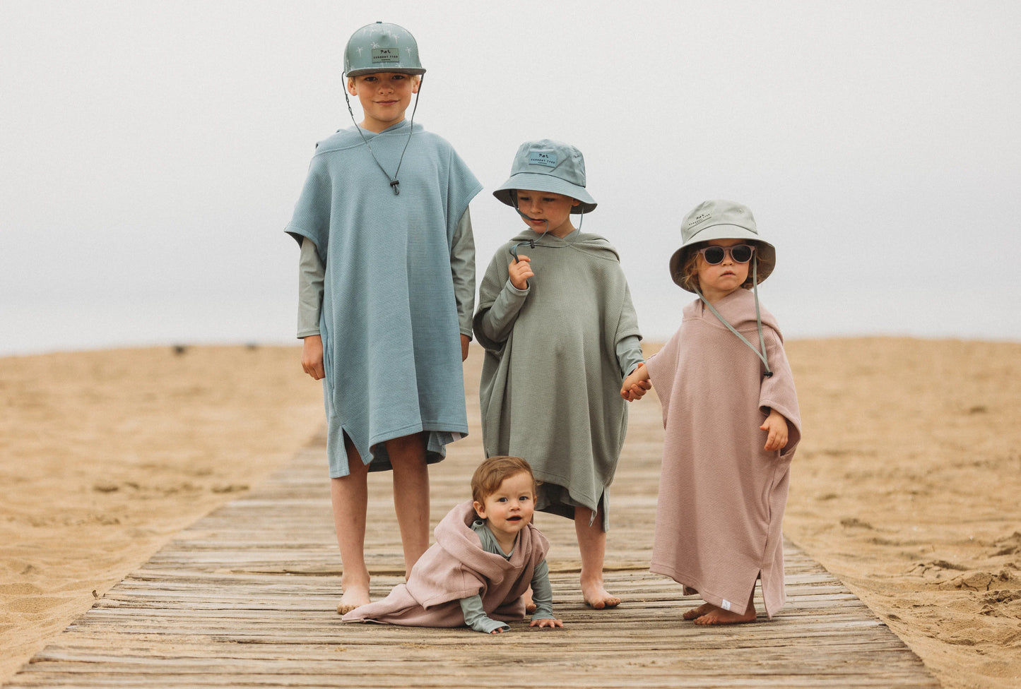 Current Tyed Waffle Beach Poncho || Sage Green