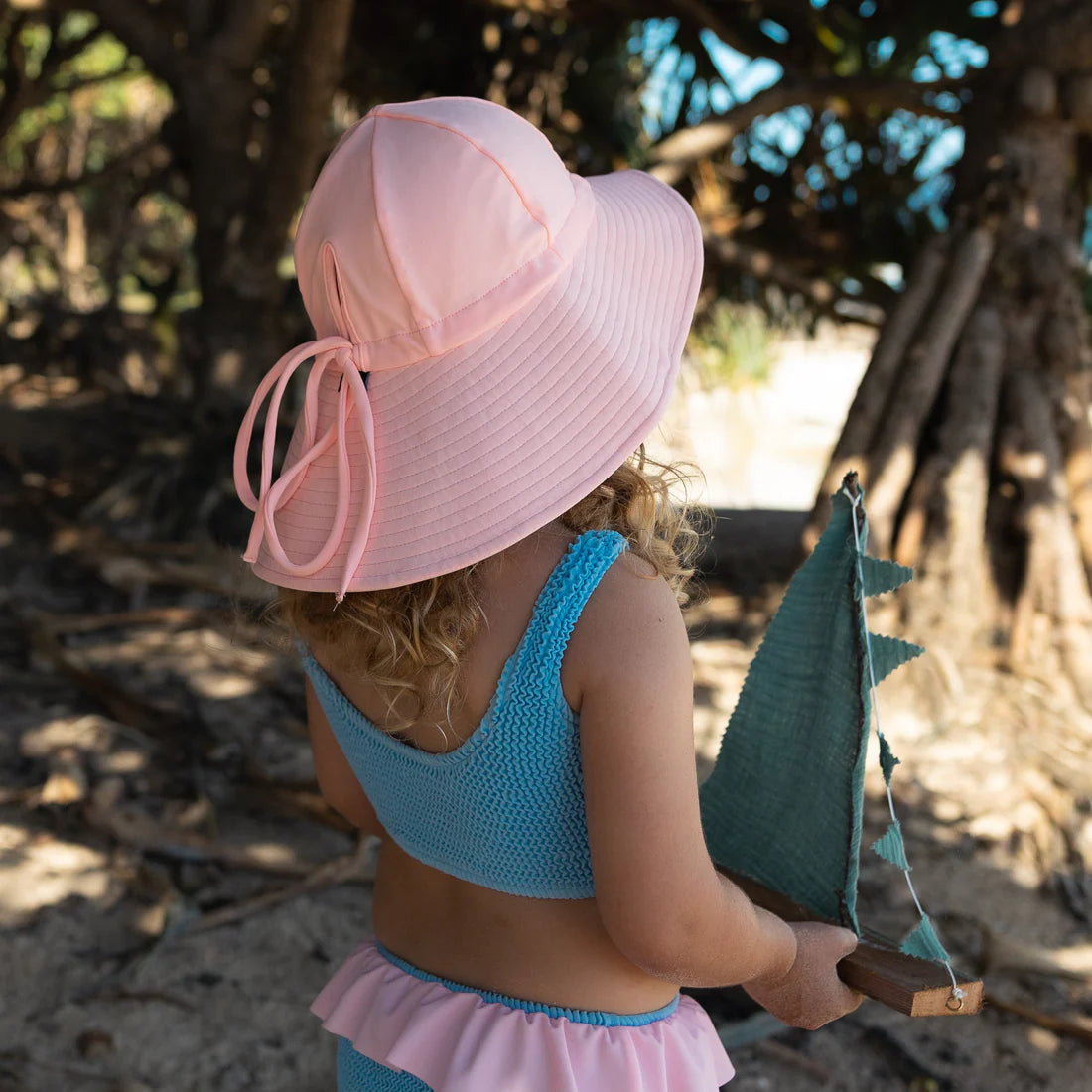 fini. The Label Floppy Swim Hat || Light Pink
