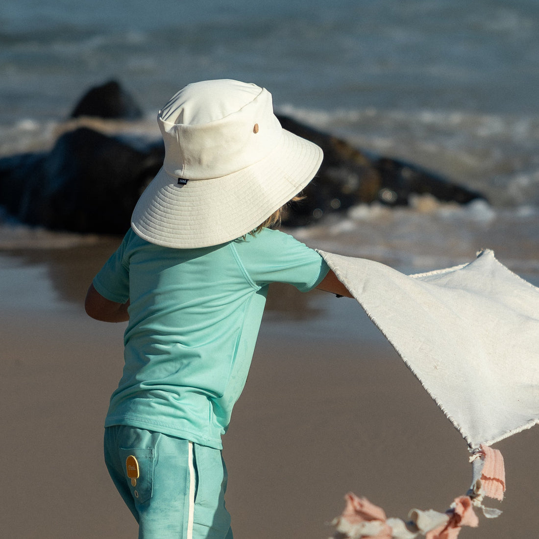 fini. The Label Sailor Swim Hat || Cream