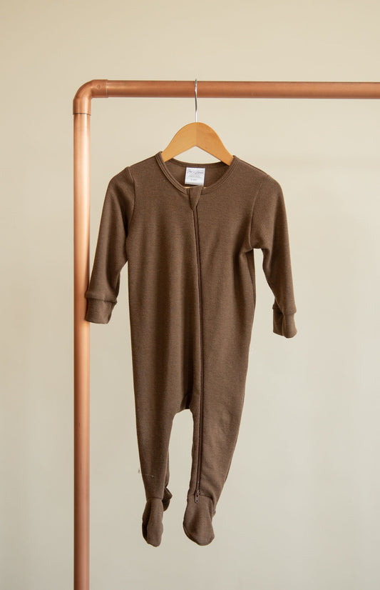 Jax and Lennon Ribbed Zipper Footed Sleeper || Smoky Quartz