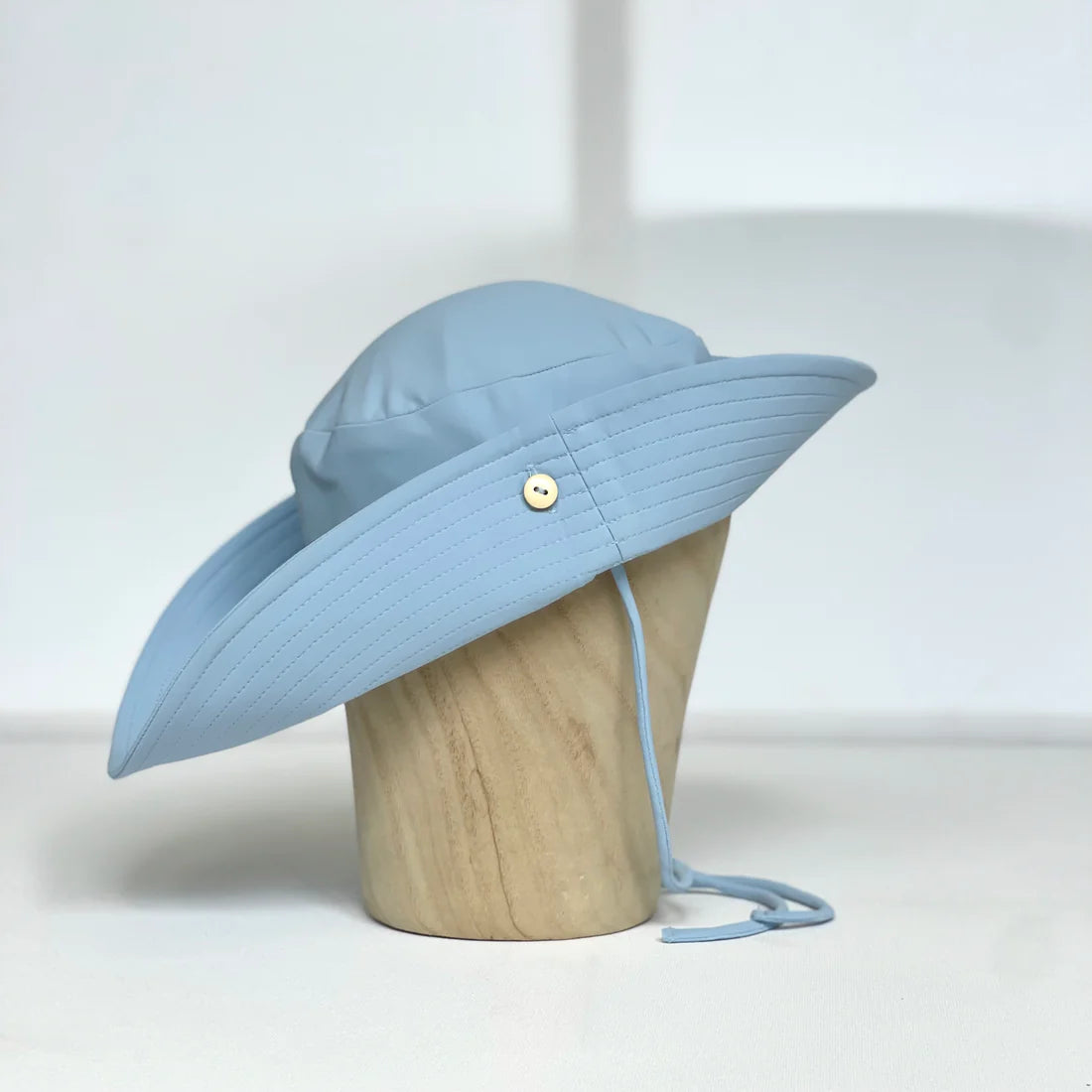 fini. The Label Sailor Swim Hat || Calm