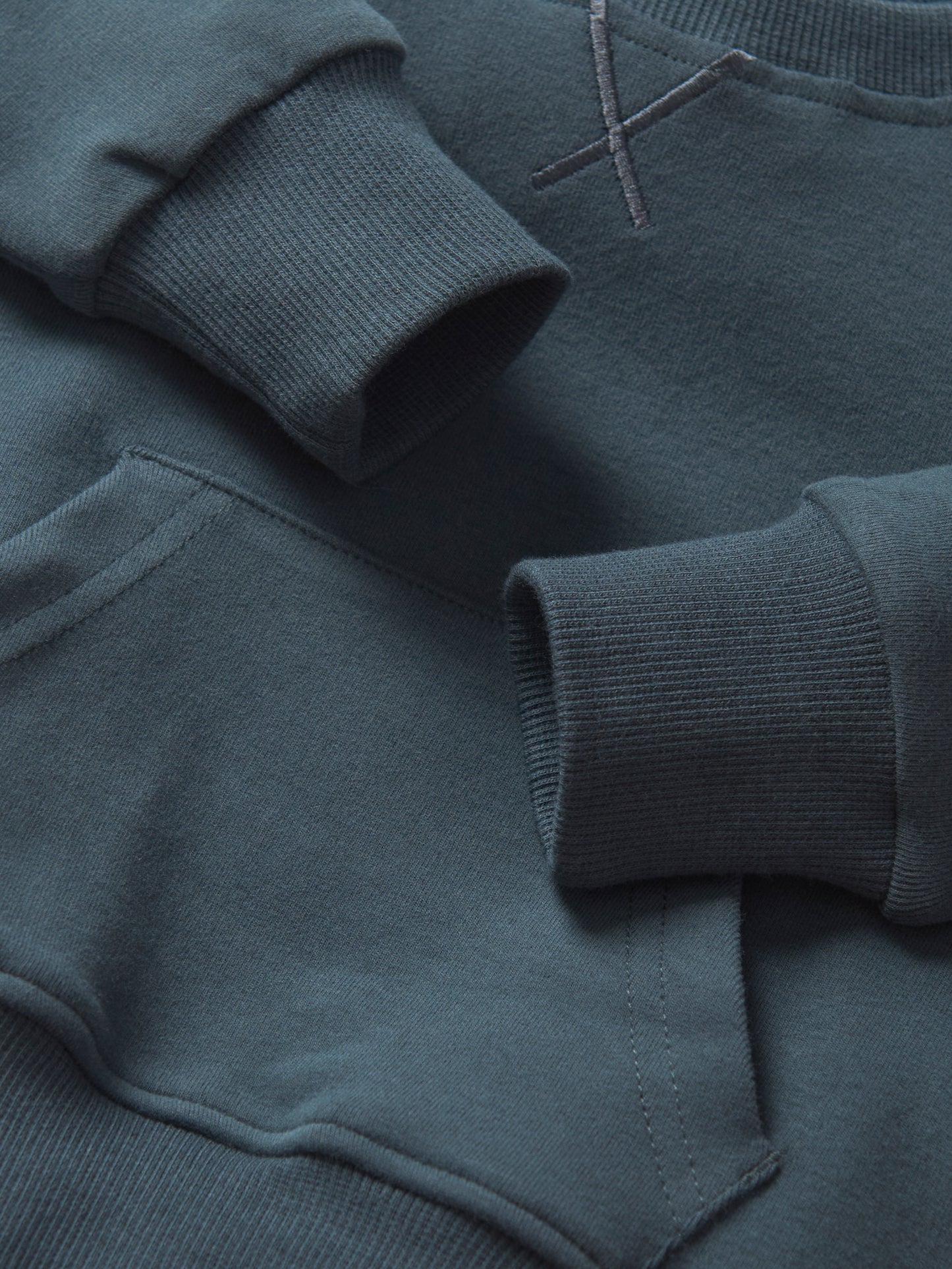 Little Bipsy Pocket Pullover || Night Fall