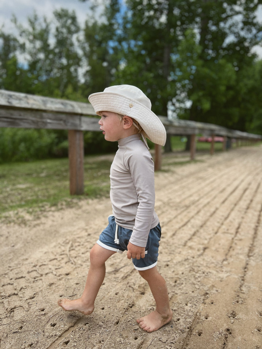 fini. The Label Sailor Swim Hat || Cream