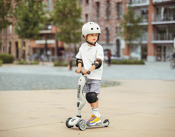 Scoot & Ride Protective Set || Black