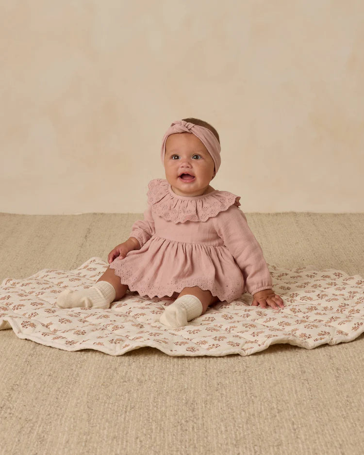 Quincy Mae Knotted Headband || Rose