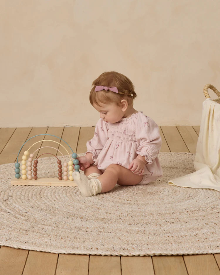 Quincy Mae Little Knot Headband || Mulberry