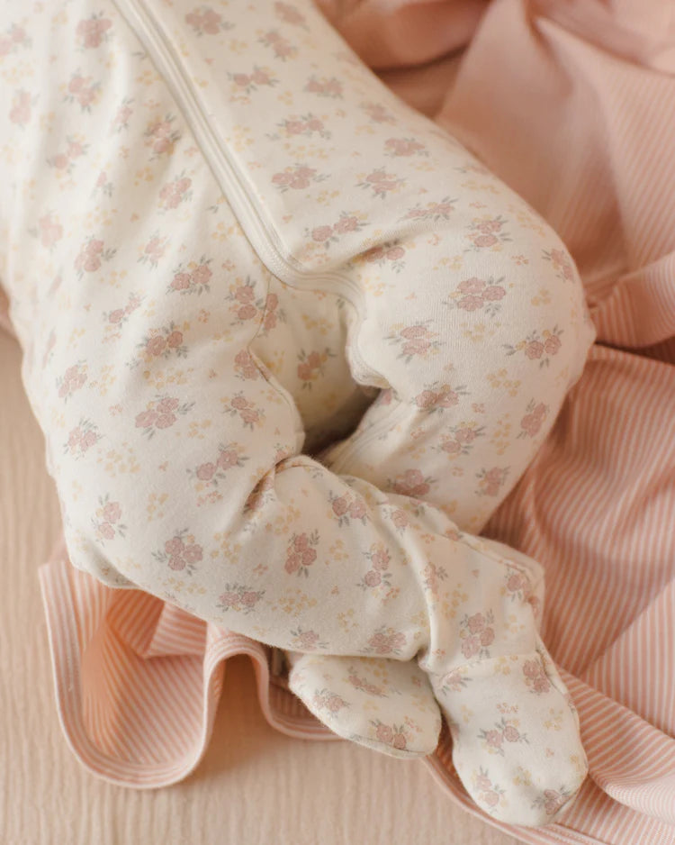 Quincy Mae Zip Footie || Flower Field