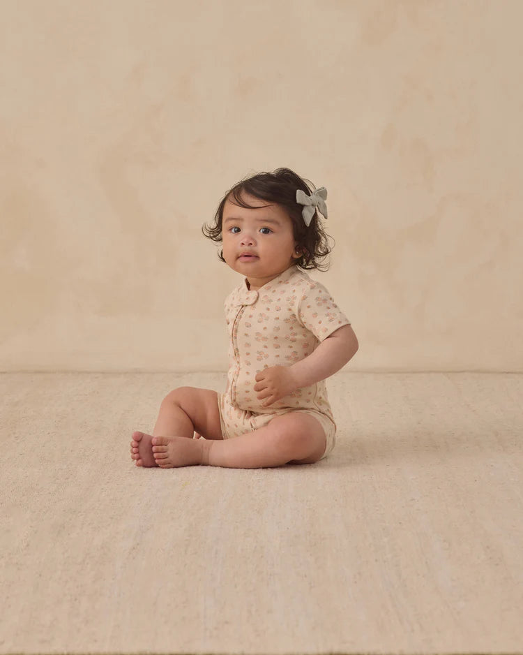 Quincy Mae Zip Short Sleeve Zipper || Strawberries