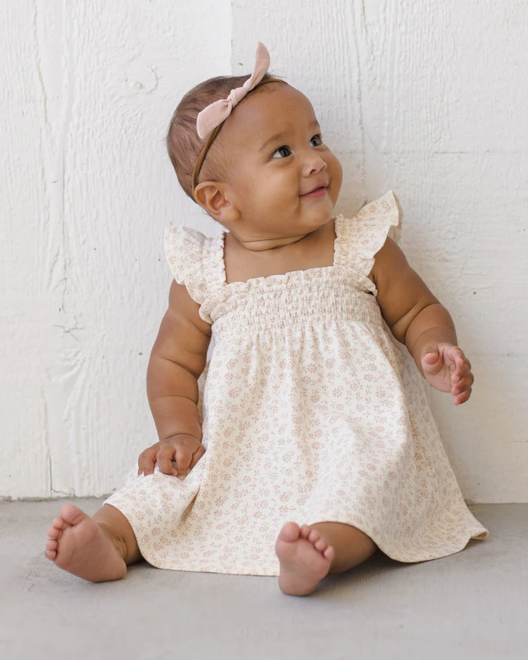 Quincy Mae Smocked Jersey Dress || Ditsy