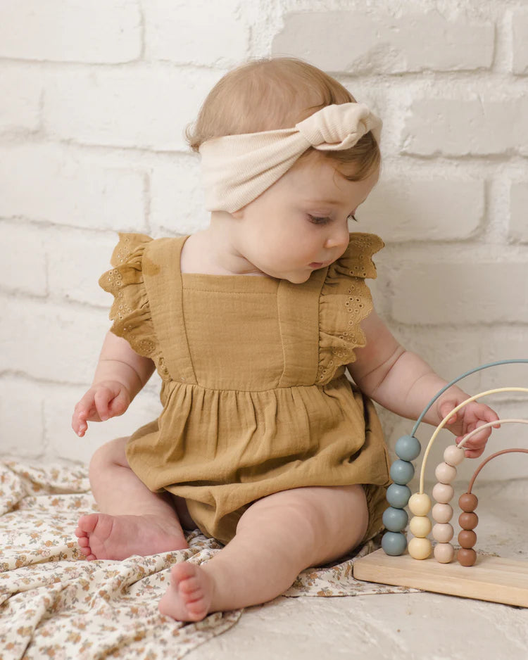 Quincy Mae Naomi Romper || Honey