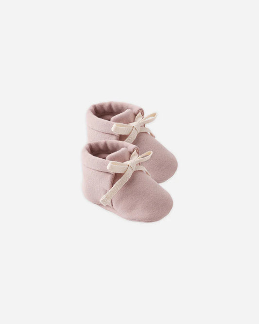 Quincy Mae Baby Booties || Mauve