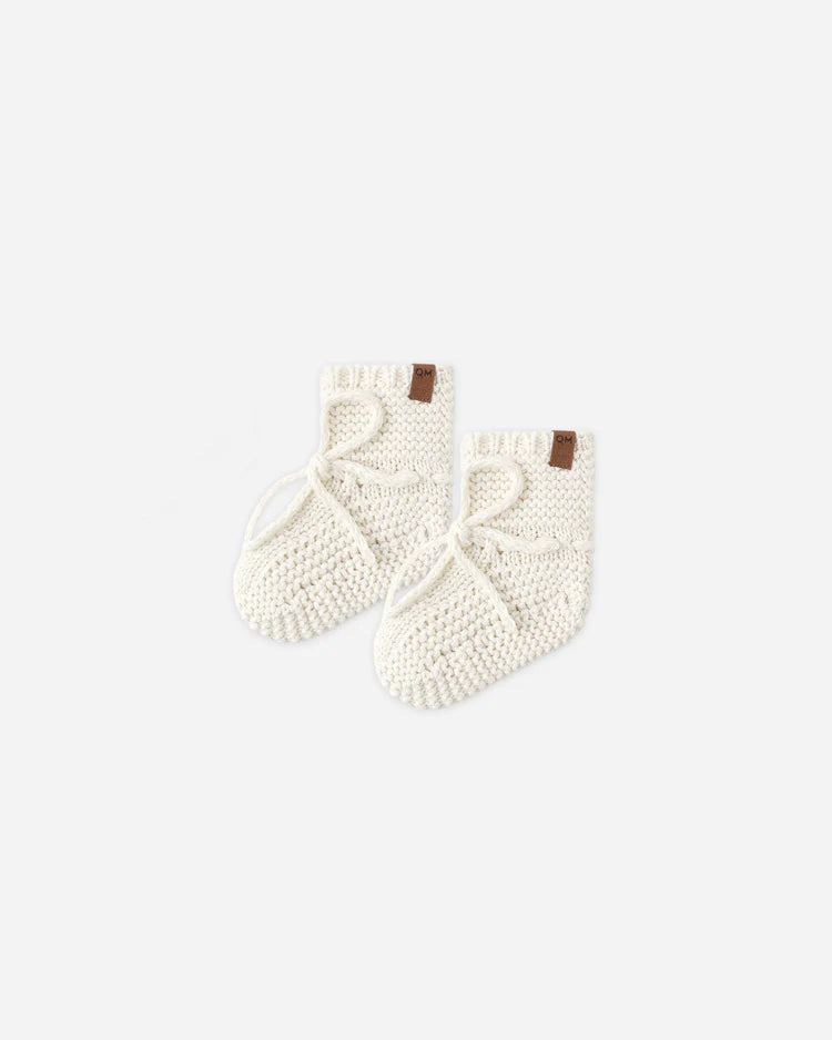 Quincy Mae Knit Booties || Natural