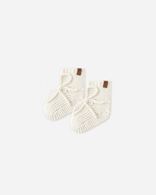 Quincy Mae Knit Booties || Natural