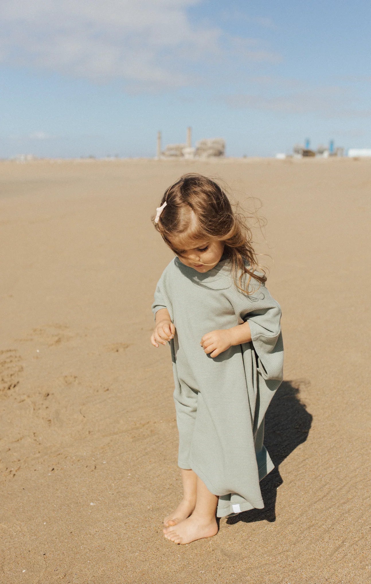 Current Tyed Waffle Beach Poncho || Sage Green