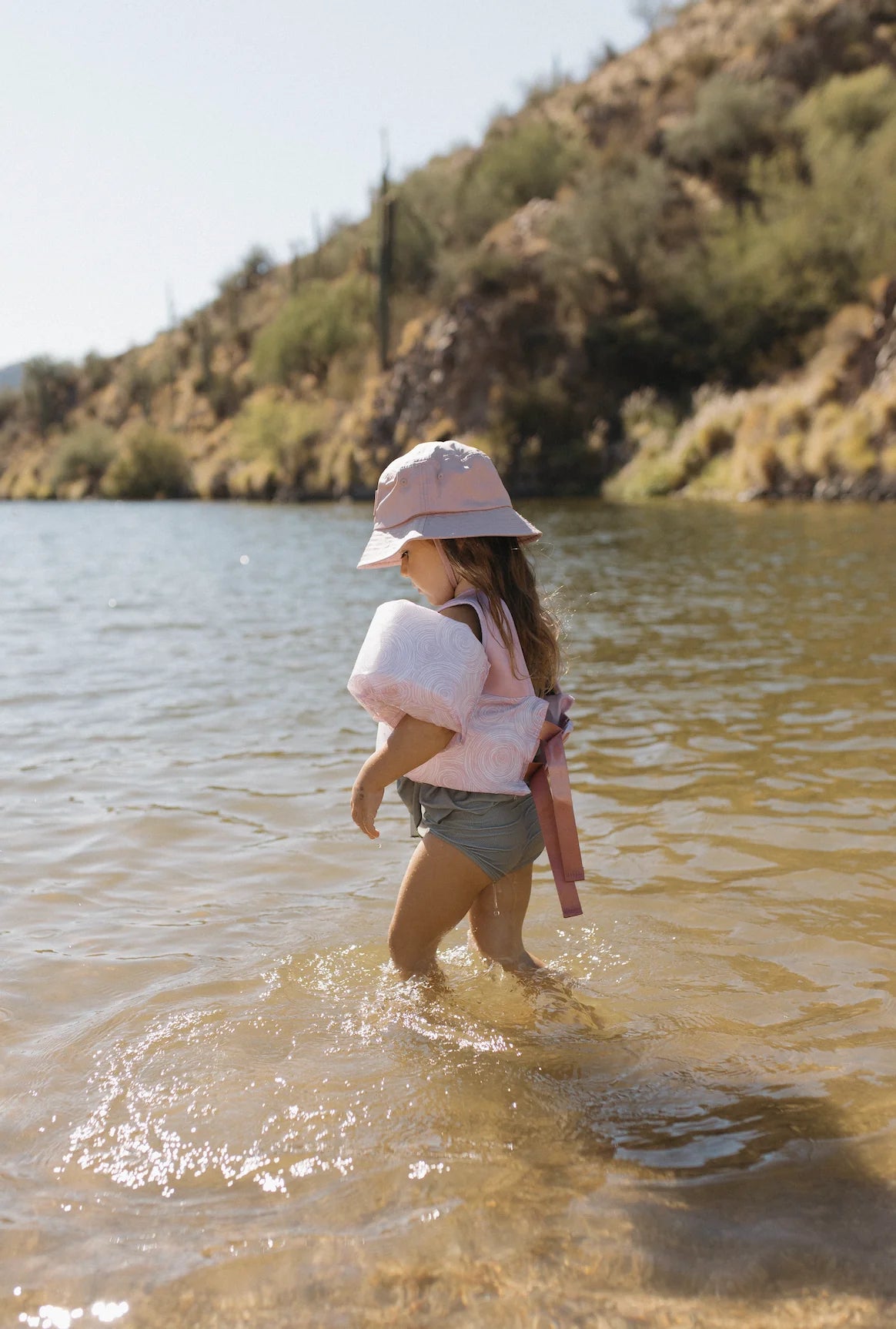 Current Tyed Waterproof Bucket Hat || Blush