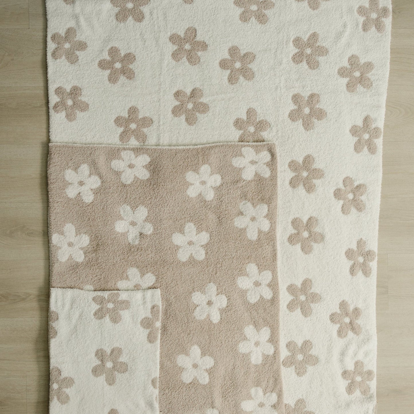 Mebie Baby Plush Baby Blanket || Daisy