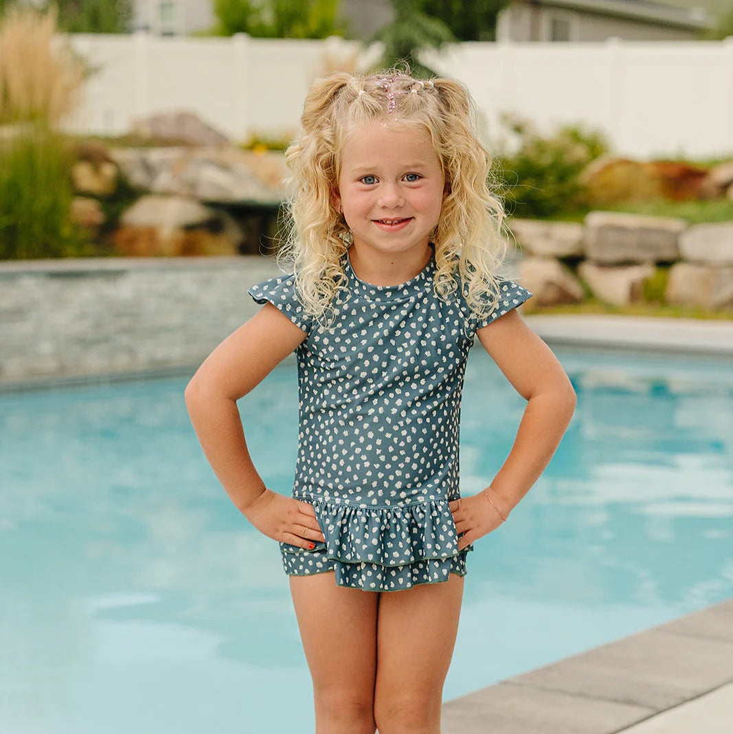 Current Tyed Girls 2 Piece Twirl Rashguard Set || The August