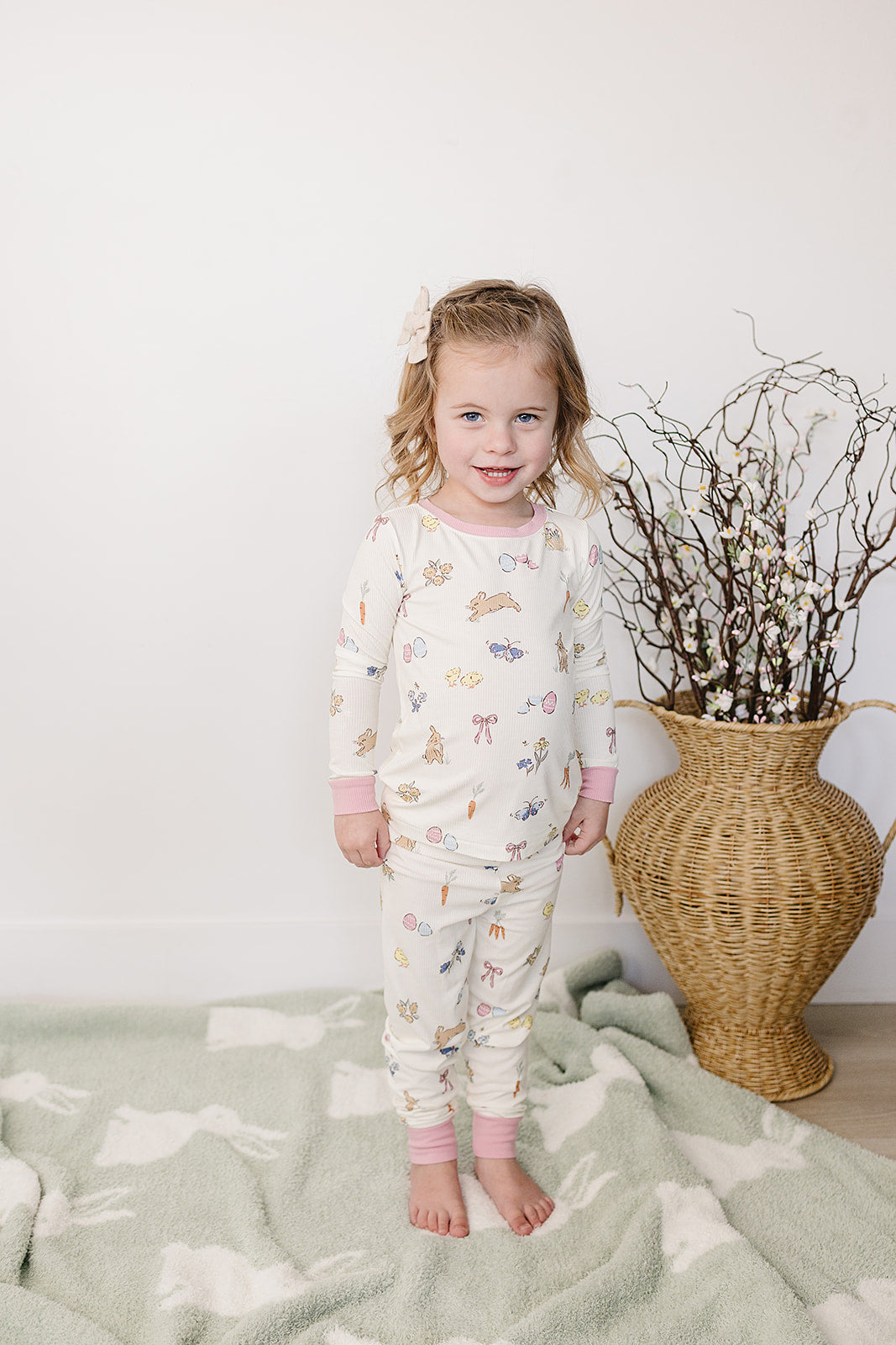 Mebie Baby Ribbed Bamboo Pink Bunny Cozy Set