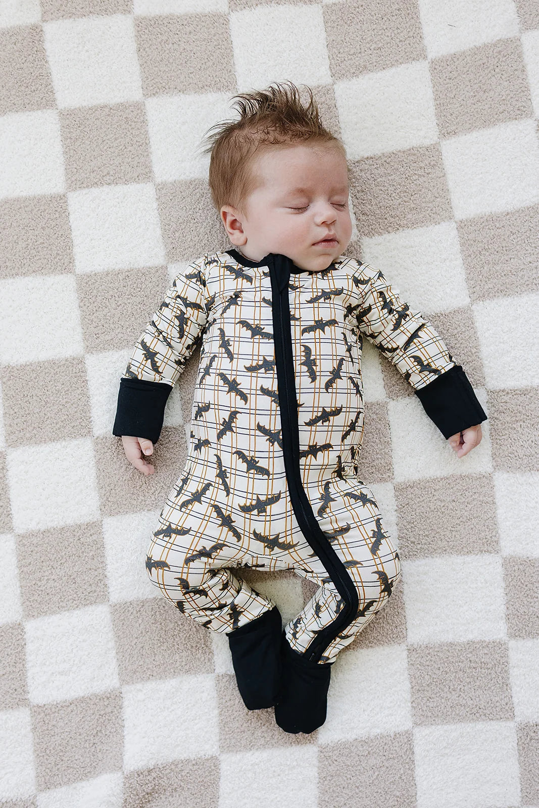 Mebie Baby Bamboo Zipper Sleeper || Vintage Bats