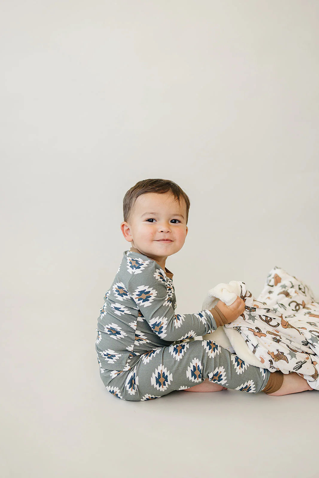 Mebie Baby Ribbed Bamboo Cozy Set || Southwest Aztec