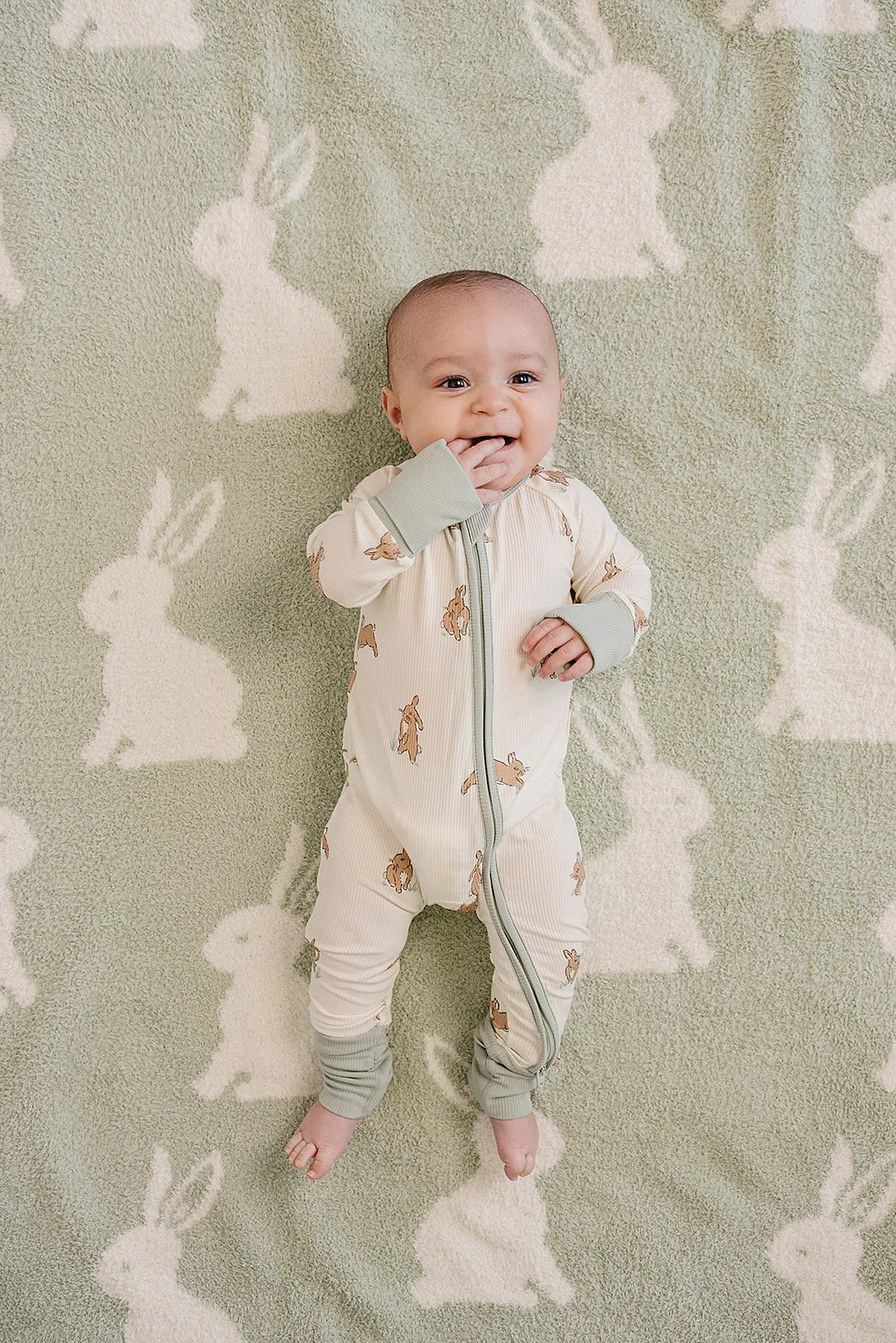 Mebie Baby Plush Blanket || Bunny