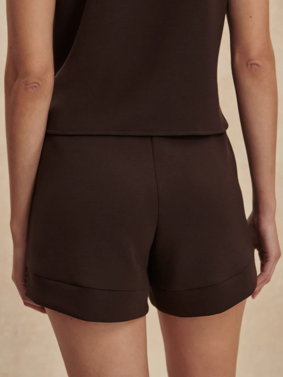 Varley Atrium High-Rise Short 4.5" || Coffee Bean